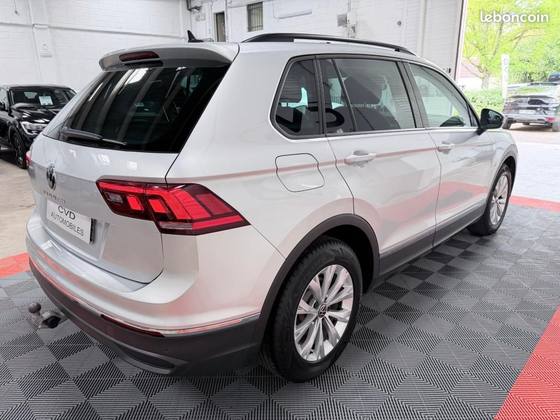 Volkswagen Tiguan - photo 4